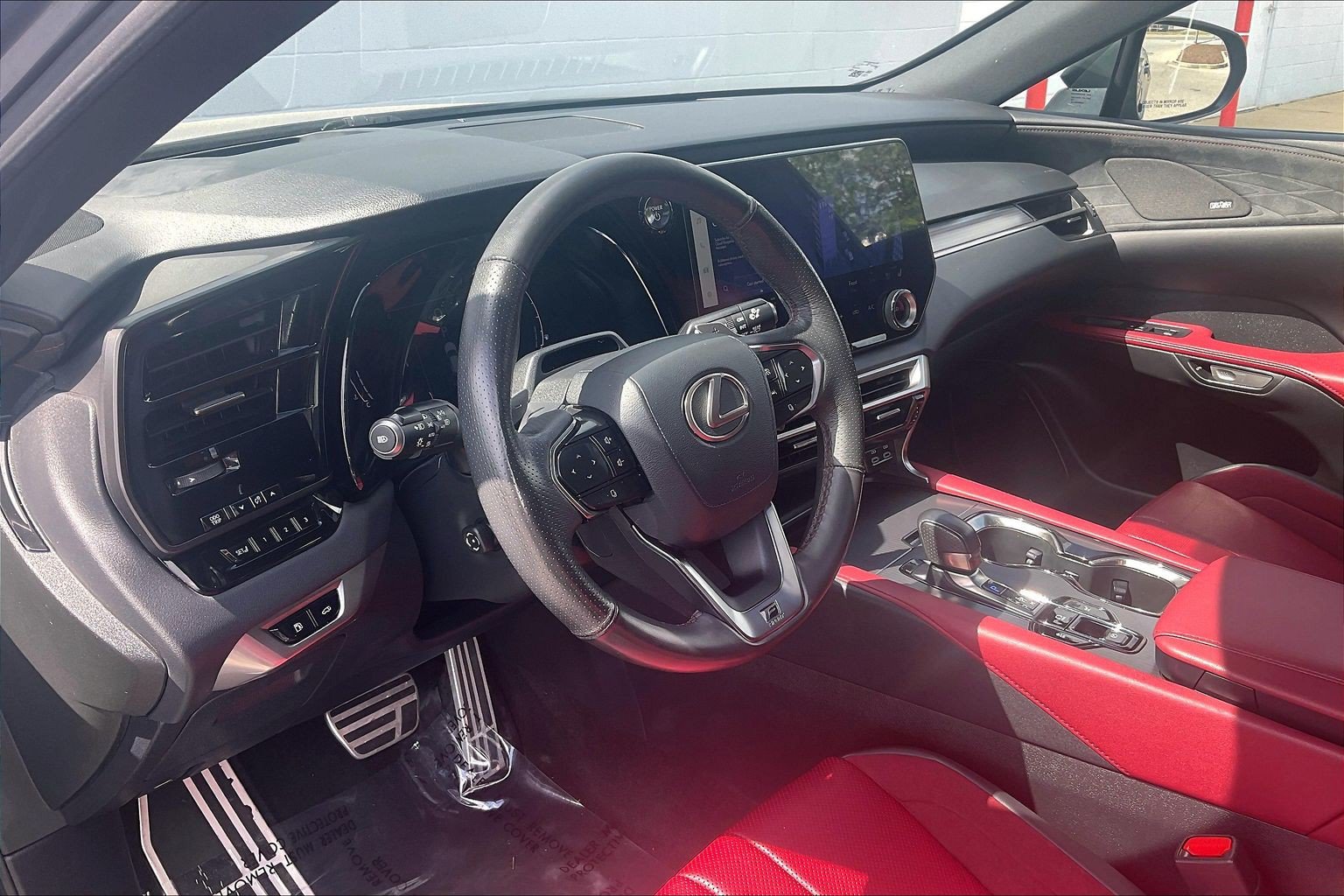 Used 2023 Lexus RX 500h F Sport w/ Accessory Package (Z1) AWD/4WD image 18