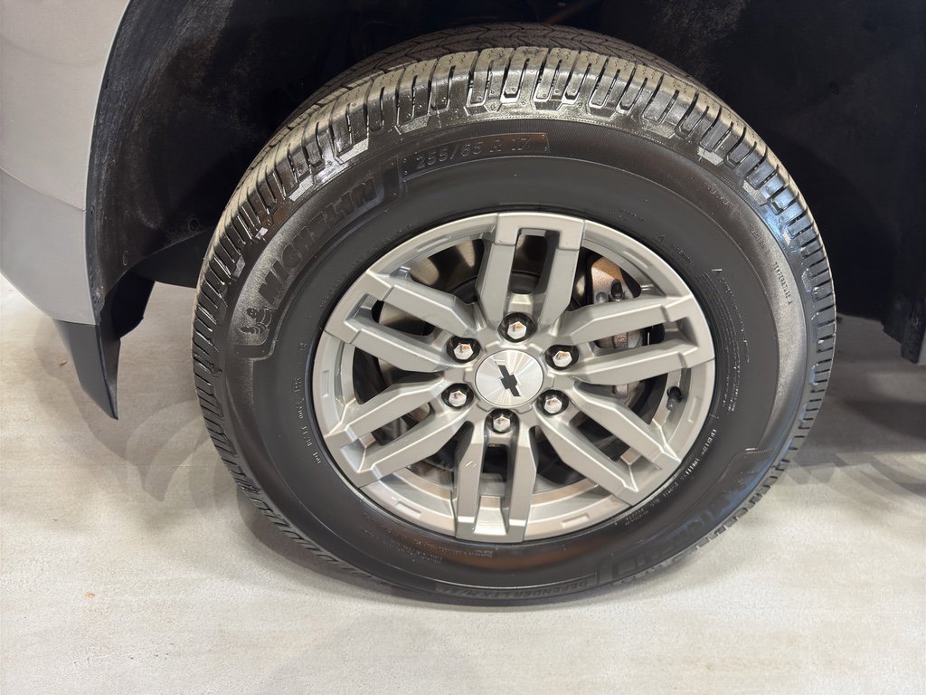 Certified 2023 Chevrolet Colorado LT w/ LT Convenience Package II image 9