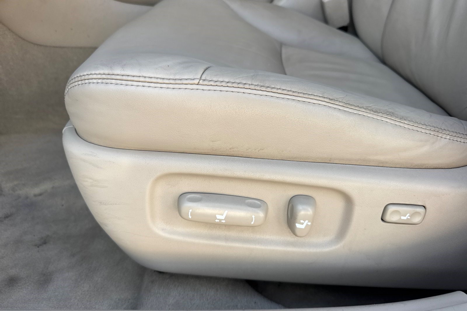 Used 2004 Lexus ES 330 FWD image 14