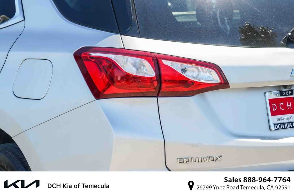 Used 2020 Chevrolet Equinox LT FWD image 1
