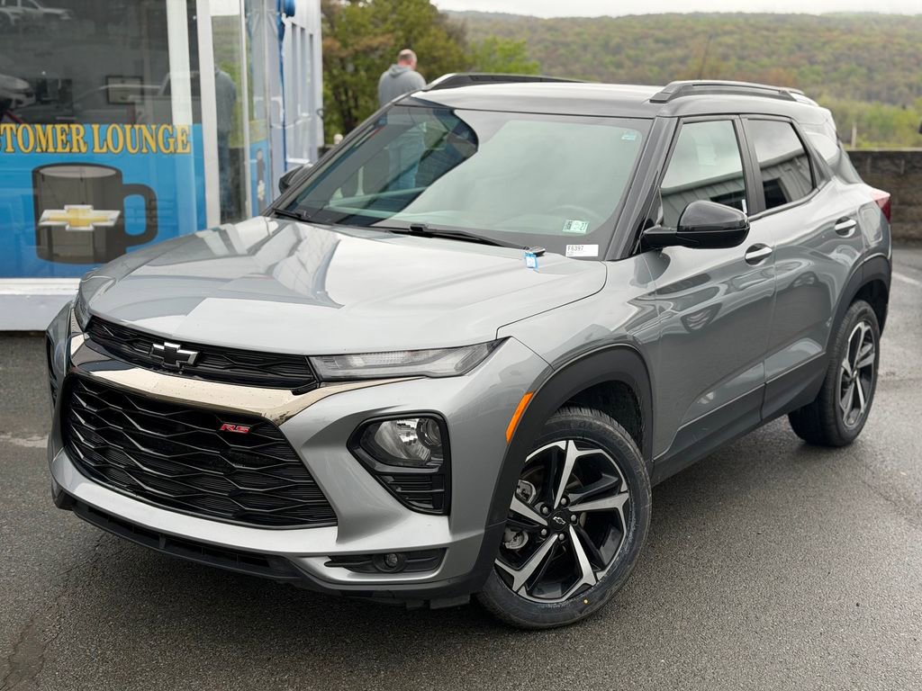 Used 2023 Chevrolet TrailBlazer RS FWD image 1