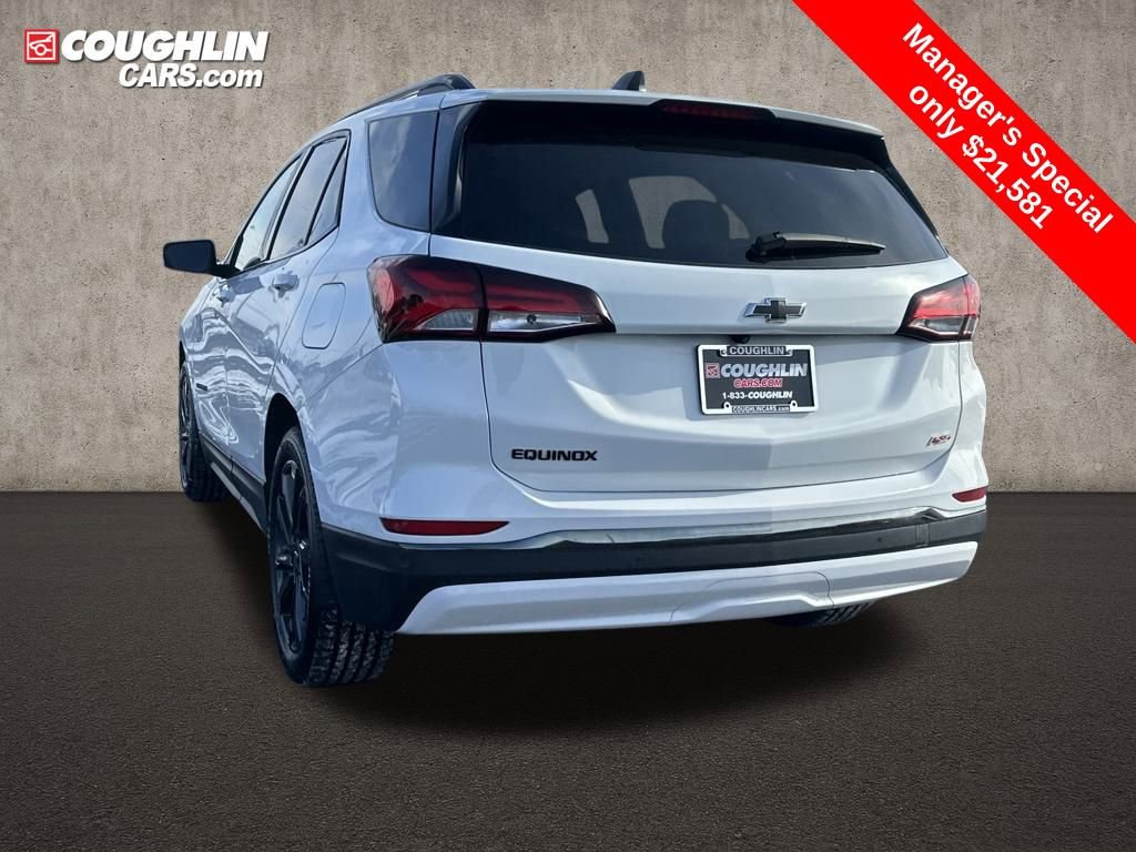 Used 2022 Chevrolet Equinox RS w/ Infotainment Package image 5
