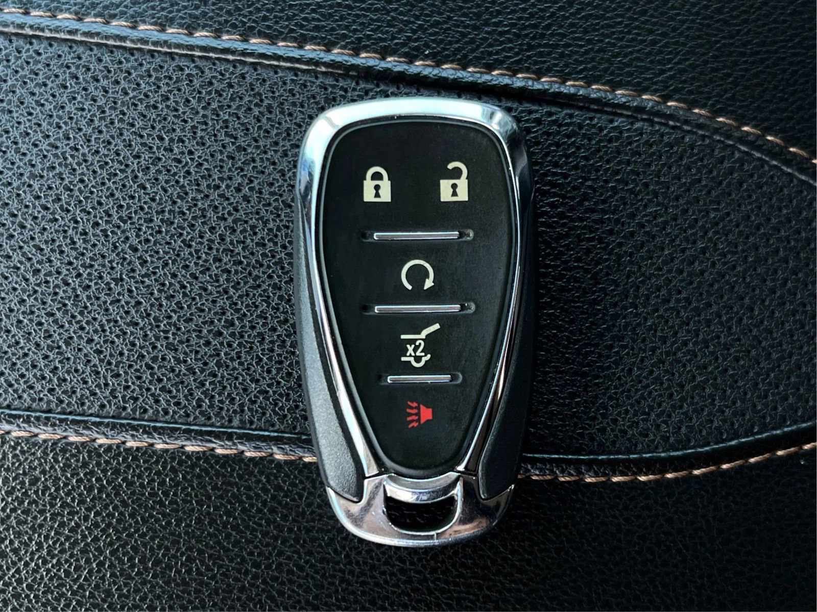 Used 2018 Chevrolet Traverse Premier AWD/4WD image 43