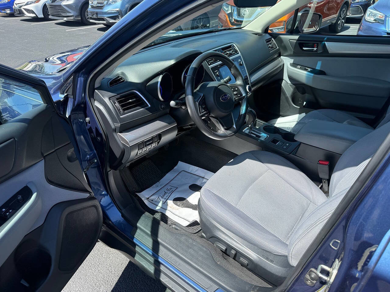 Used 2019 Subaru Outback 2.5i Premium AWD/4WD image 8