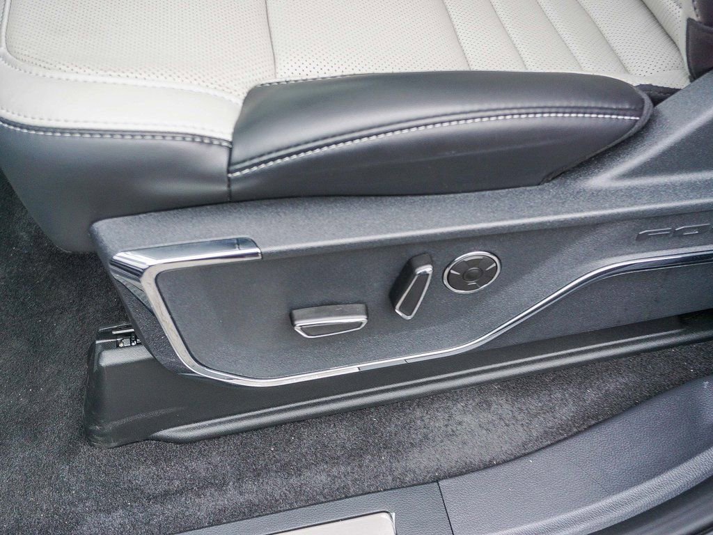 New 2025 Ford F150 Lightning Platinum image 19