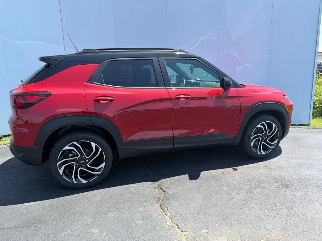 New 2026 Chevrolet TrailBlazer RS w/ Convenience Package AWD/4WD image 3