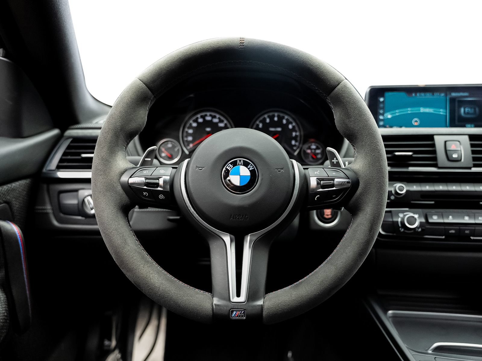 Used 2016 BMW M4 GTS RWD image 4