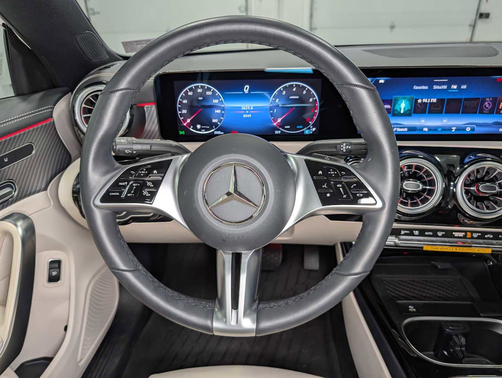 Used 2025 Mercedes-Benz CLA 250 4MATIC image 36