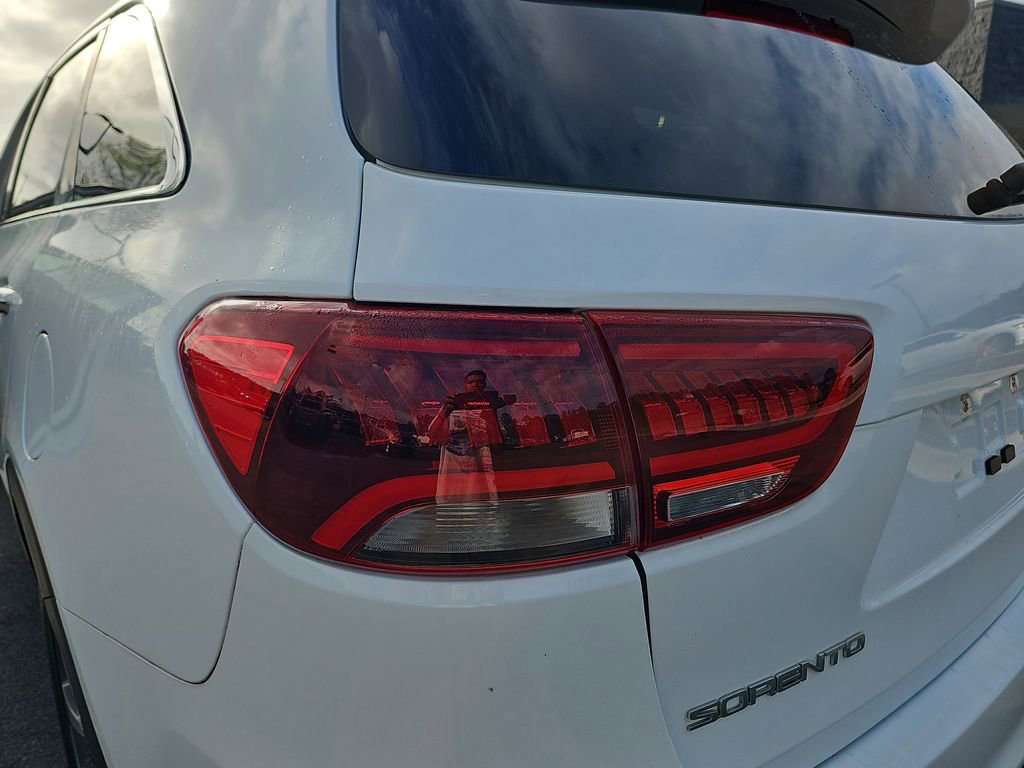 Used 2019 Kia Sorento EX w/ EX Touring Package image 38