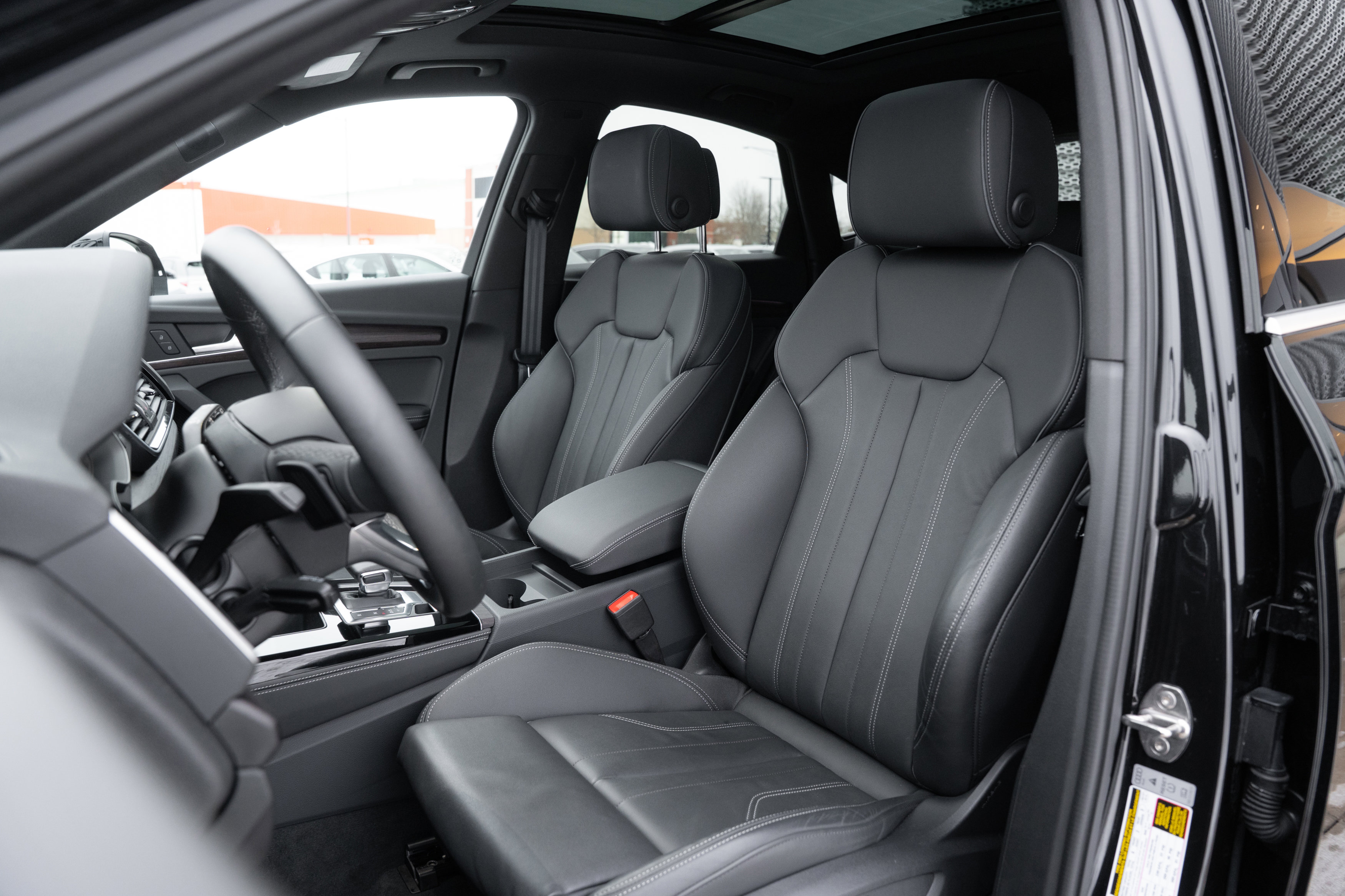 Certified 2025 Audi Q5 2.0T Premium Plus w/ Premium Plus Package image 25