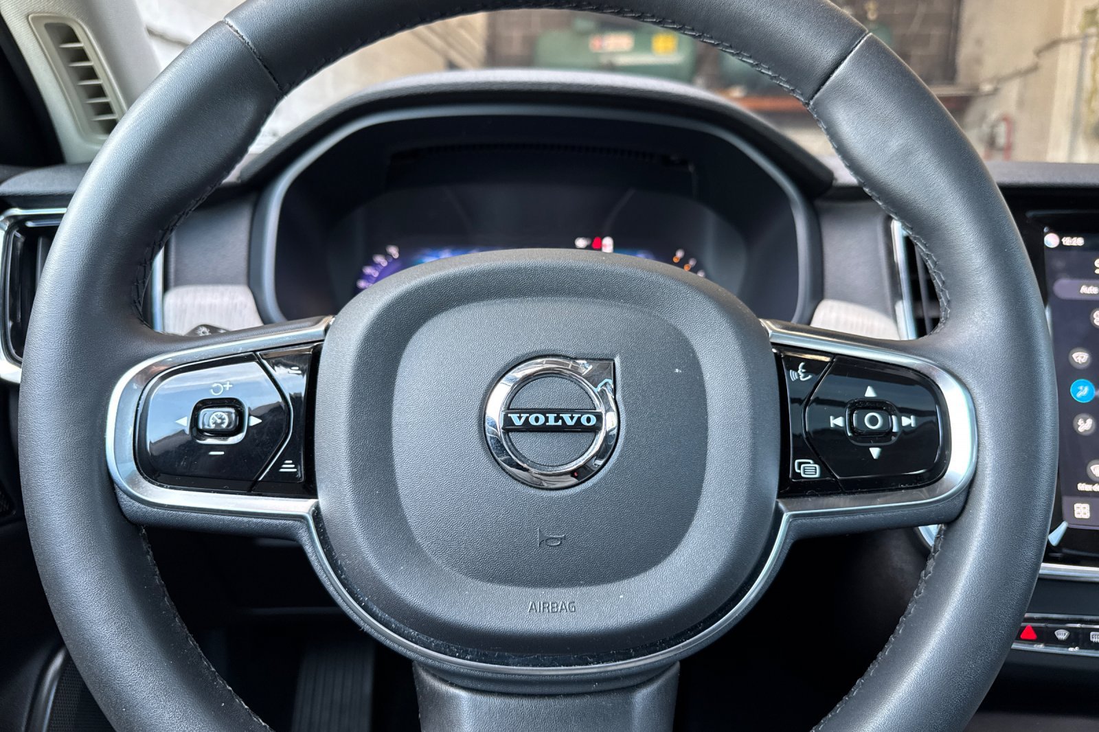 Used 2023 Volvo S90 B6 Plus w/ Protection Package Premier AWD/4WD image 22