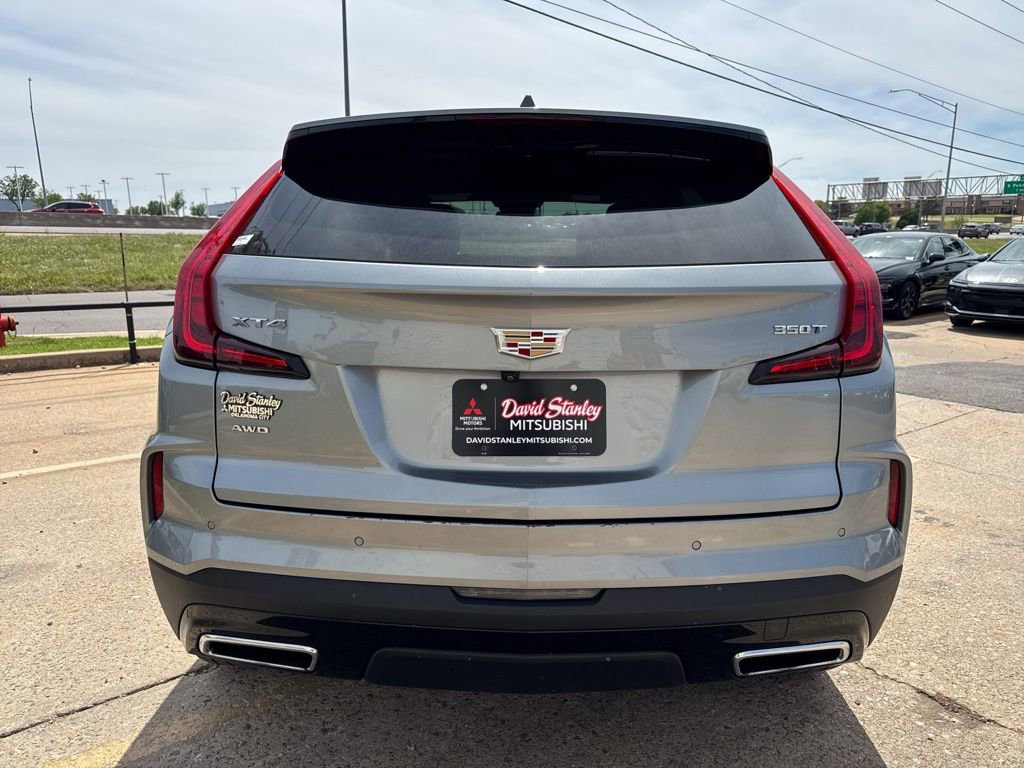 Used 2024 Cadillac XT4 Premium Luxury image 5