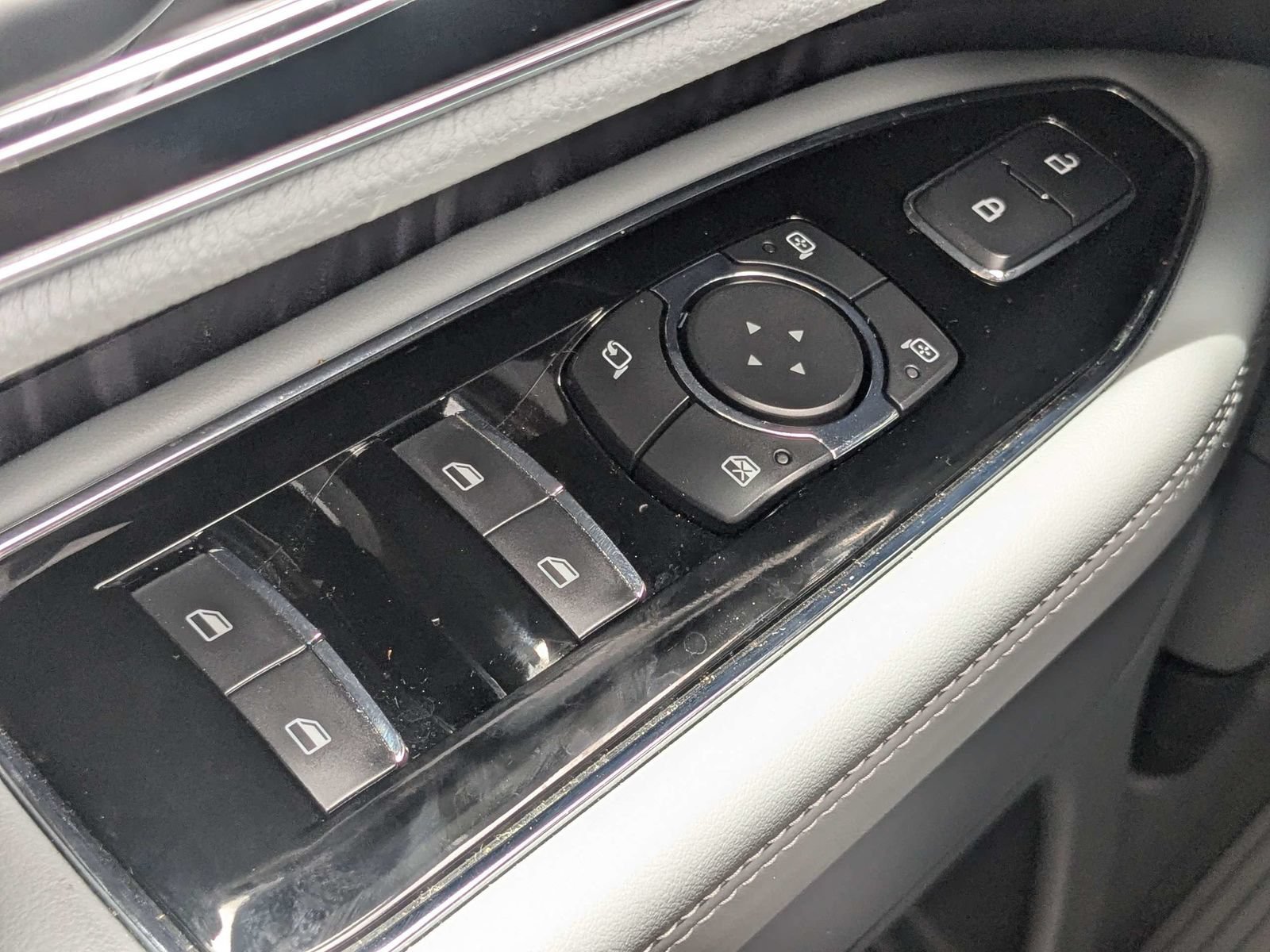 Used 2021 Lincoln Navigator L Reserve AWD/4WD image 27