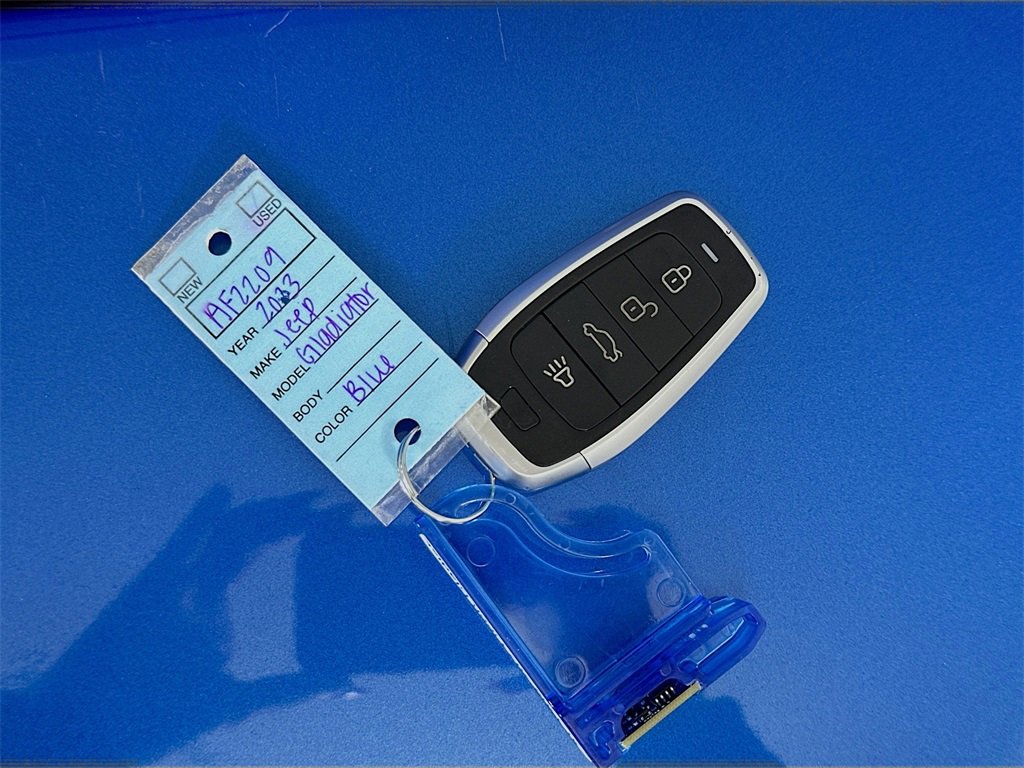 Used 2023 Jeep Gladiator Overland image 33