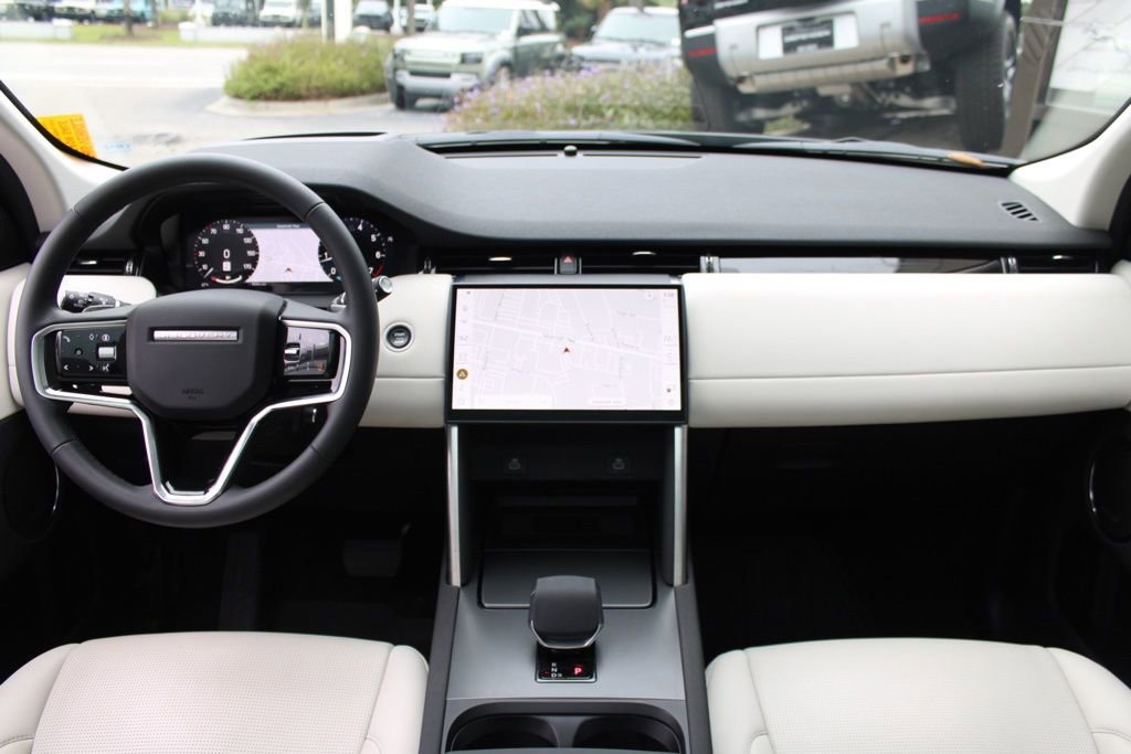 Certified 2025 Land Rover Discovery Sport S image 33
