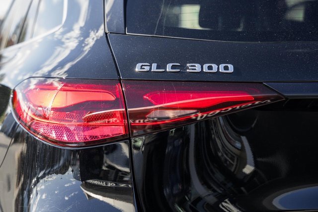 Certified 2024 Mercedes-Benz GLC 300 4MATIC image 7