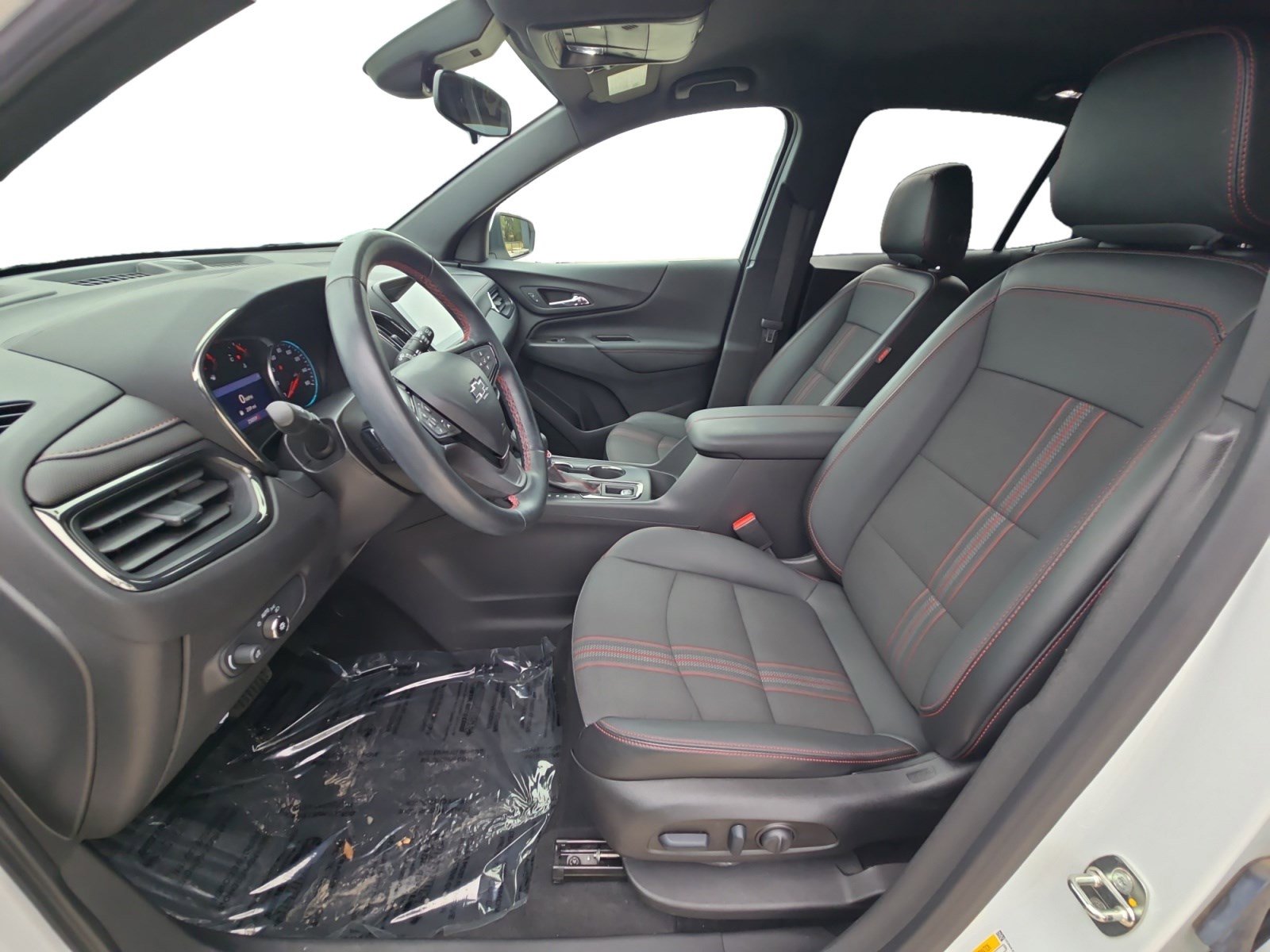 Used 2023 Chevrolet Equinox RS image 9