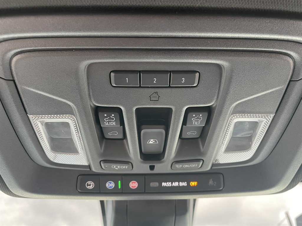 Used 2022 Chevrolet Silverado 3500 High Country w/ Safety Package II image 32