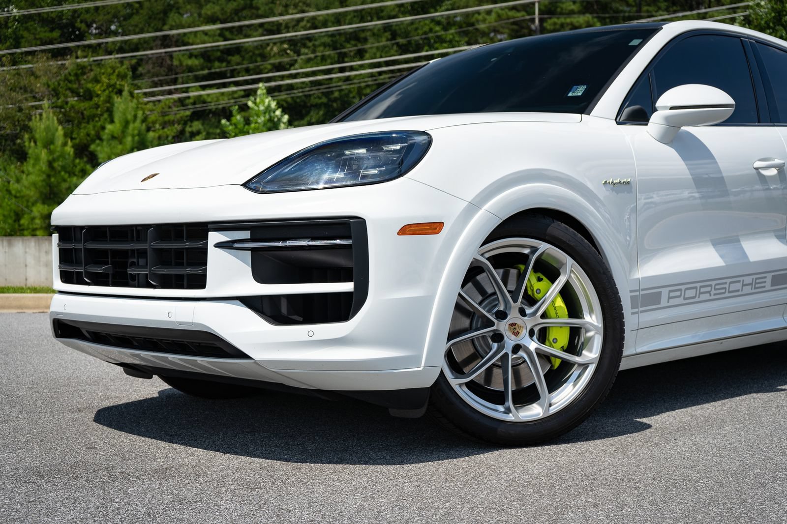 Used 2024 Porsche Cayenne S AWD/4WD image 6