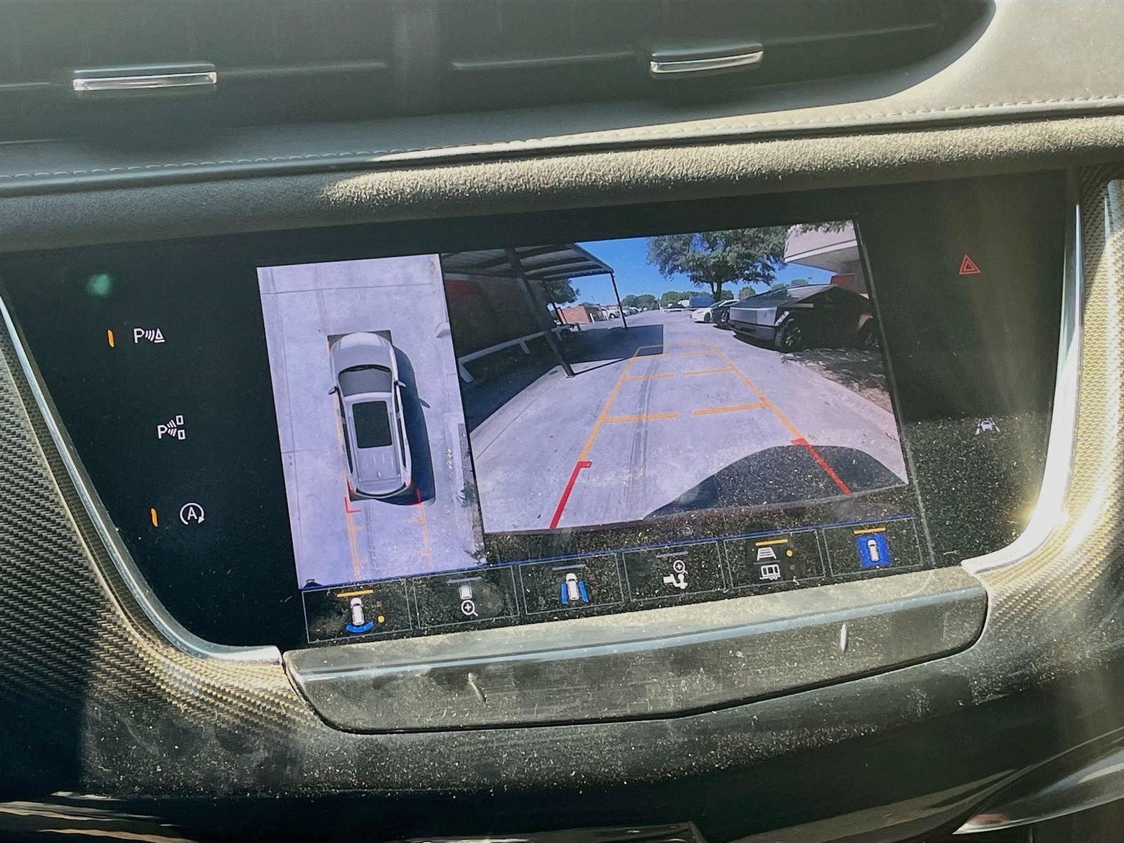 Used 2021 Cadillac XT6 Sport w/ Platinum Package AWD/4WD image 14