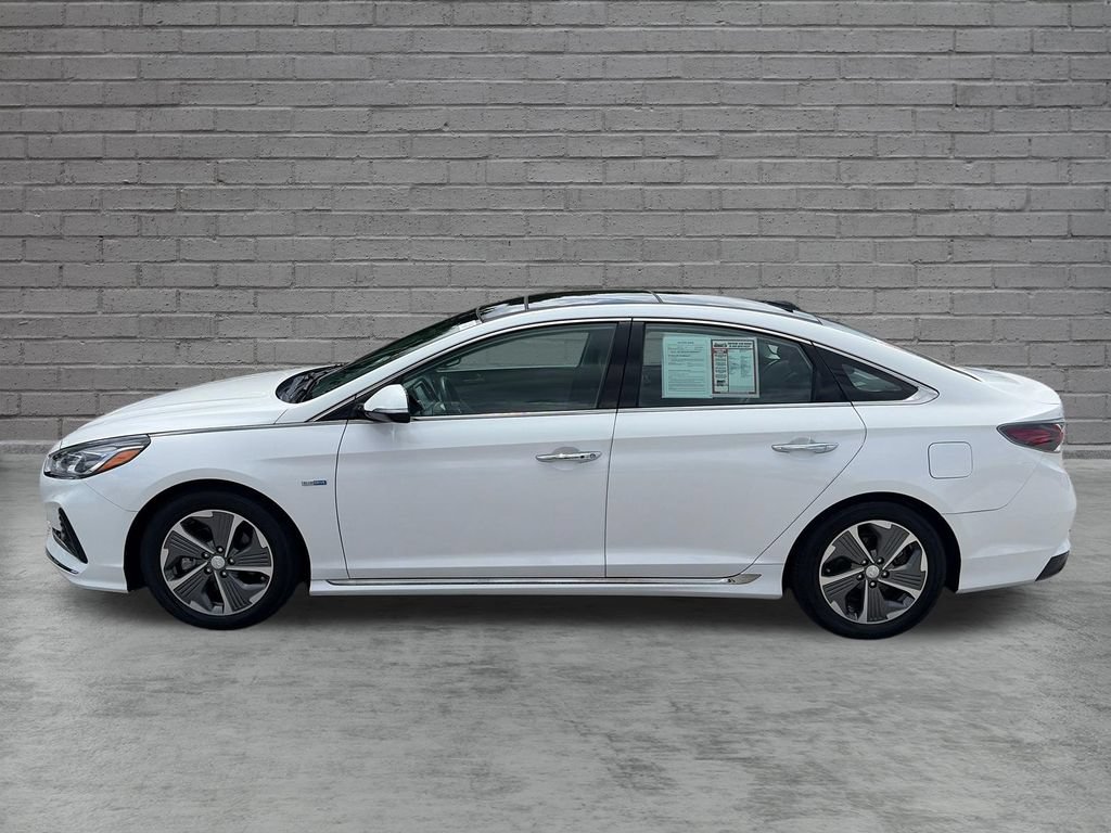 Used 2019 Hyundai Sonata Limited w/ Ultimate Package 02 FWD image 3