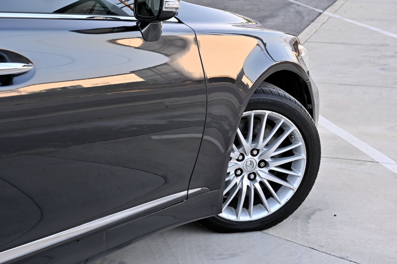 Used 2011 Lexus LS 460 w/ Sport Pkg RWD image 30