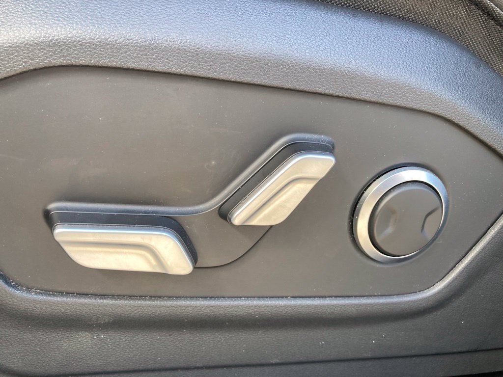Used 2026 Hyundai Santa Fe SEL AWD/4WD image 12