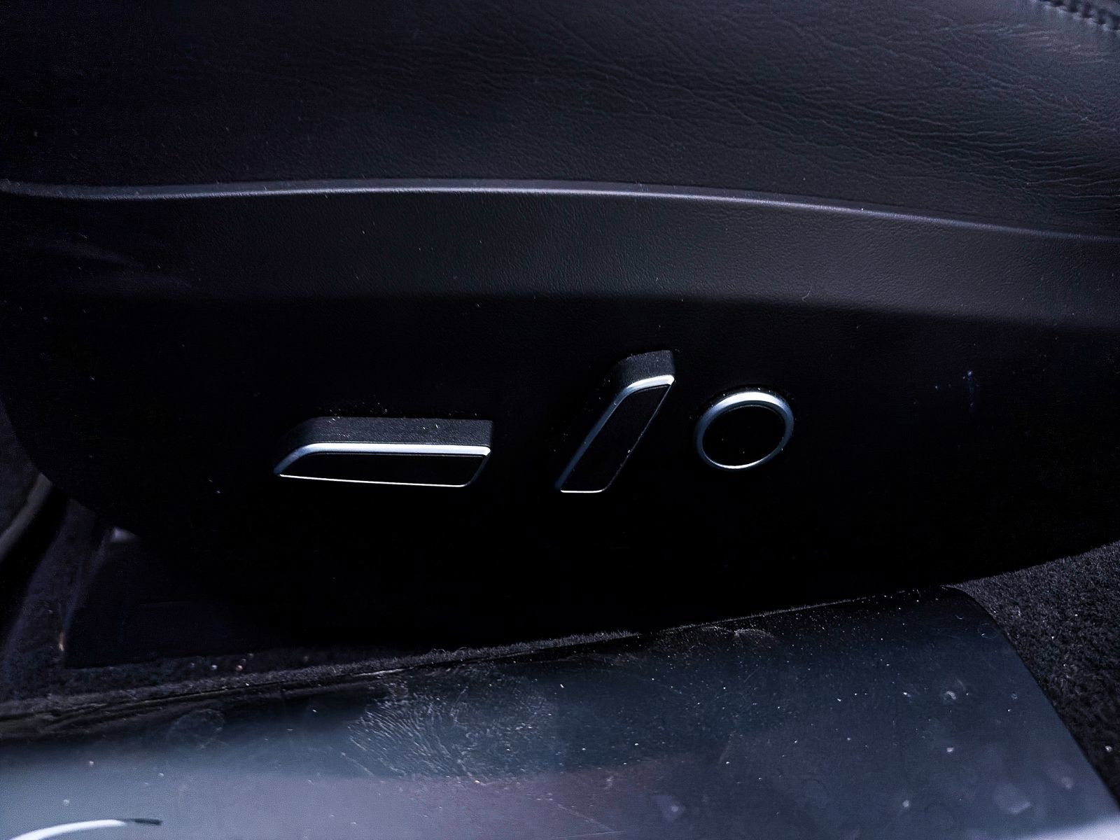 Used 2022 Tesla Model S Plaid image 19