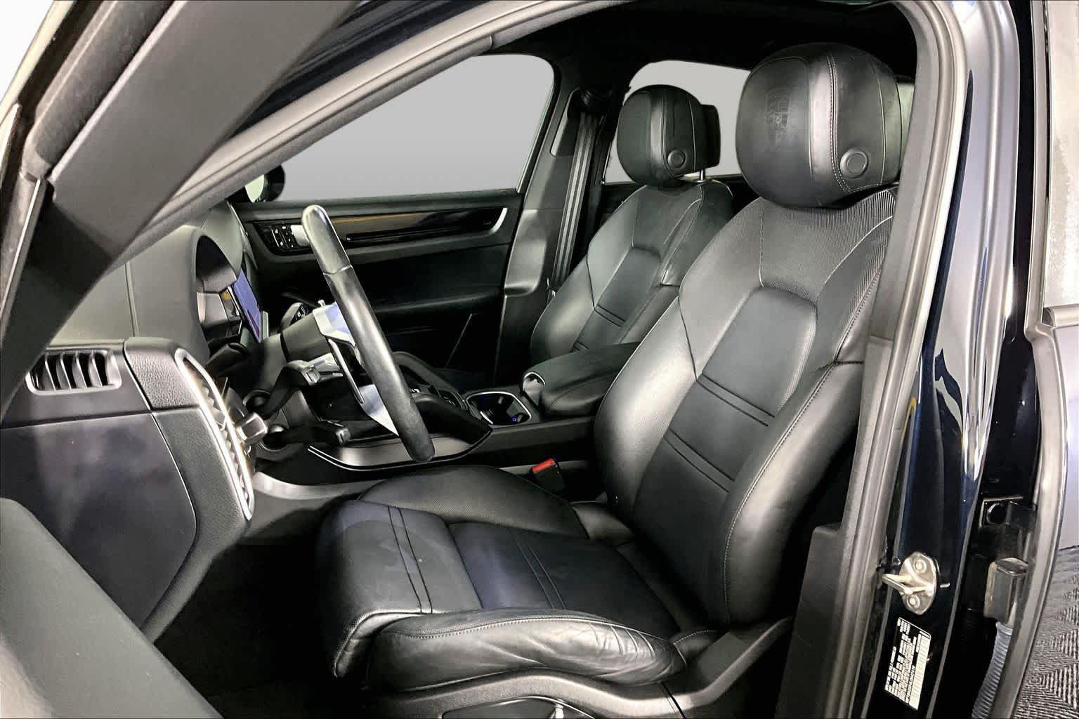 Used 2020 Porsche Cayenne AWD/4WD image 8