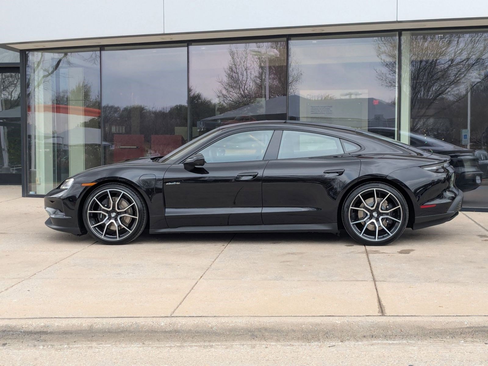 New 2026 Porsche Taycan image 2