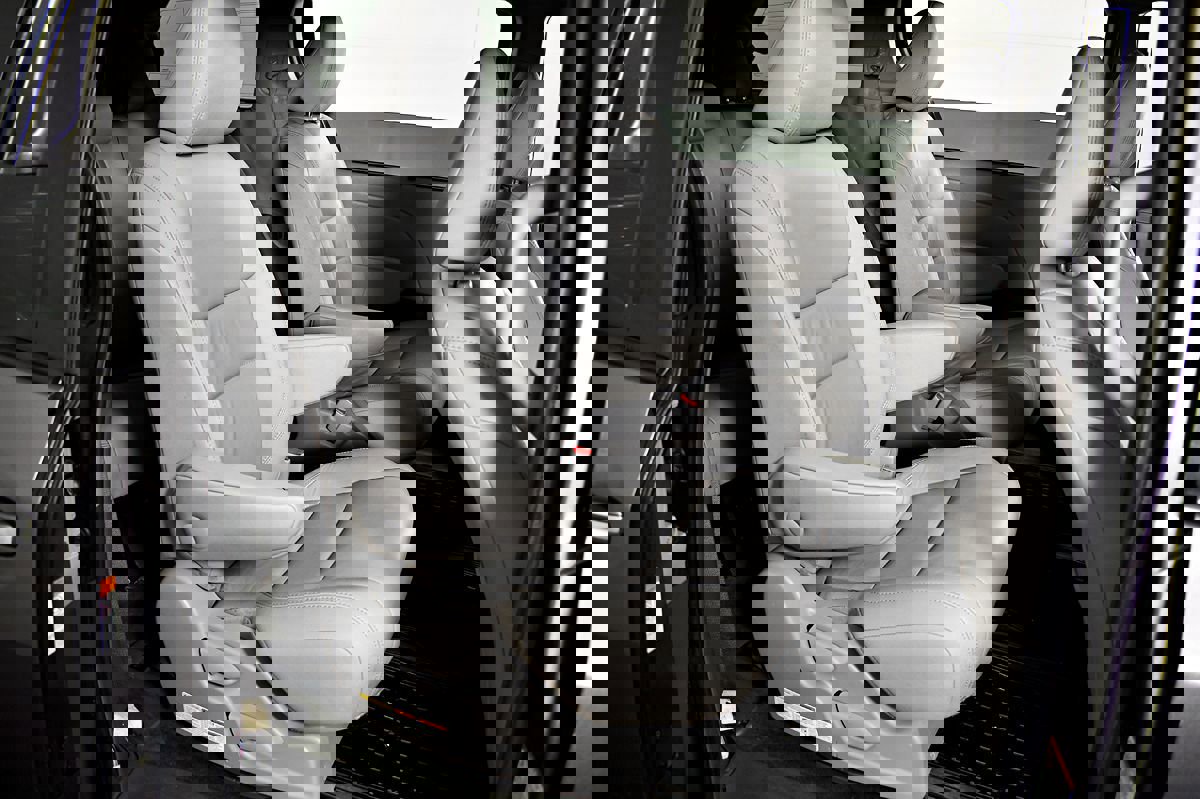 Used 2015 Toyota Sienna XLE image 34