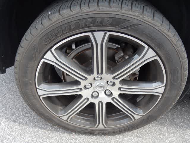 Used 2019 Volvo XC60 T6 Inscription w/ Protection Package AWD/4WD image 12
