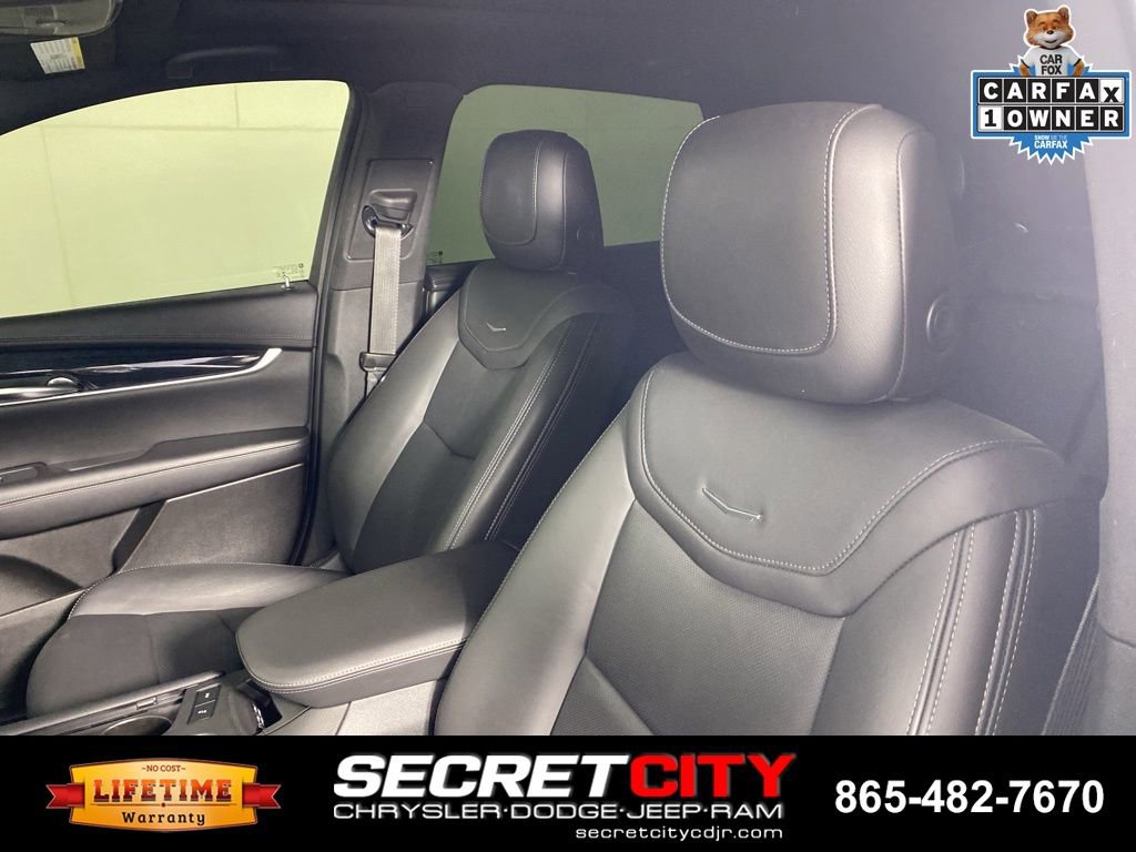 Used 2022 Cadillac XT5 Premium Luxury w/ Technology Package image 10