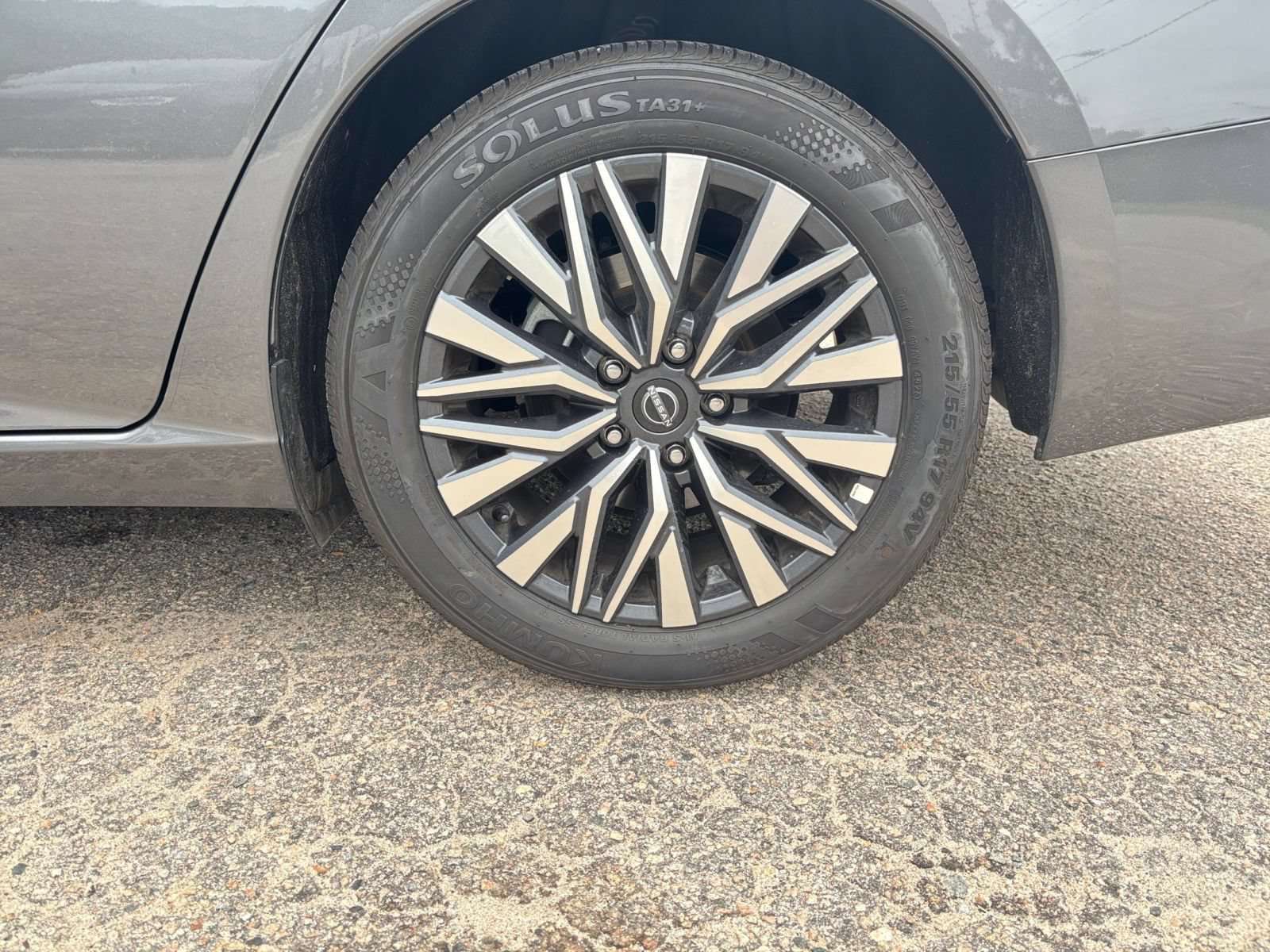 Used 2026 Nissan Altima 2.5 SV FWD image 24