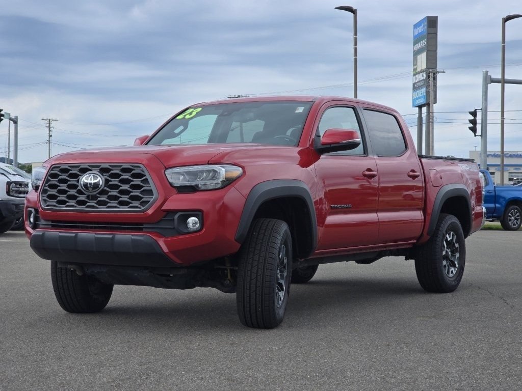 Used 2023 Toyota Tacoma TRD Off-Road AWD/4WD image 11