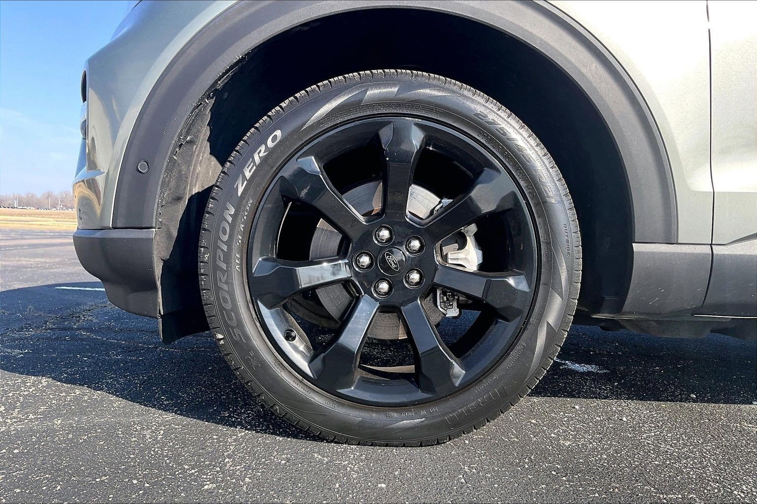 Used 2020 Ford Explorer Platinum w/ Premium Technology Package image 9