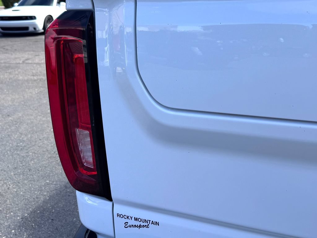 Used 2021 GMC Sierra 2500 Denali w/ Denali Ultimate Package AWD/4WD image 9