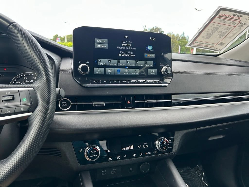 Used 2024 Mitsubishi Outlander SE AWD/4WD image 31