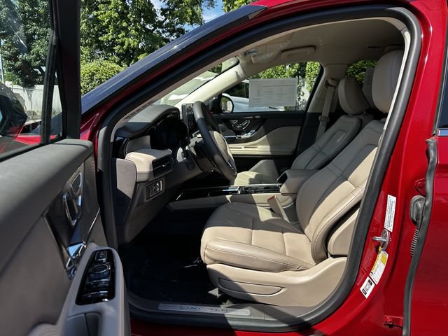 Certified 2023 Lincoln Corsair AWD w/ Equipment Group 101A image 19