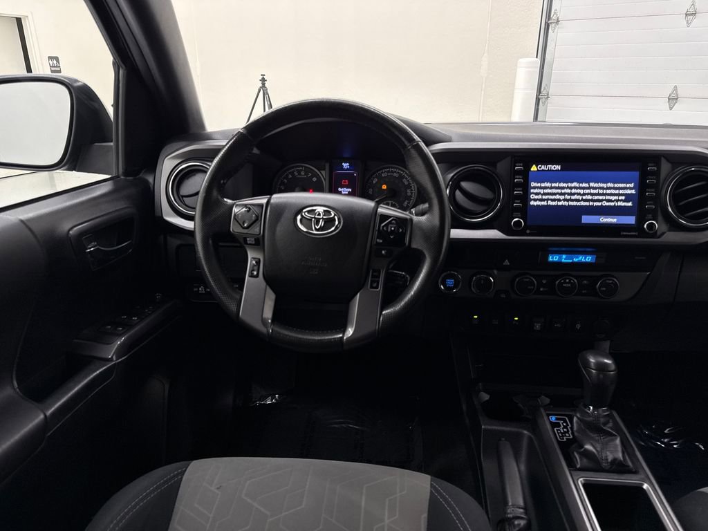 Used 2021 Toyota Tacoma TRD Off-Road w/ Technology Package image 14