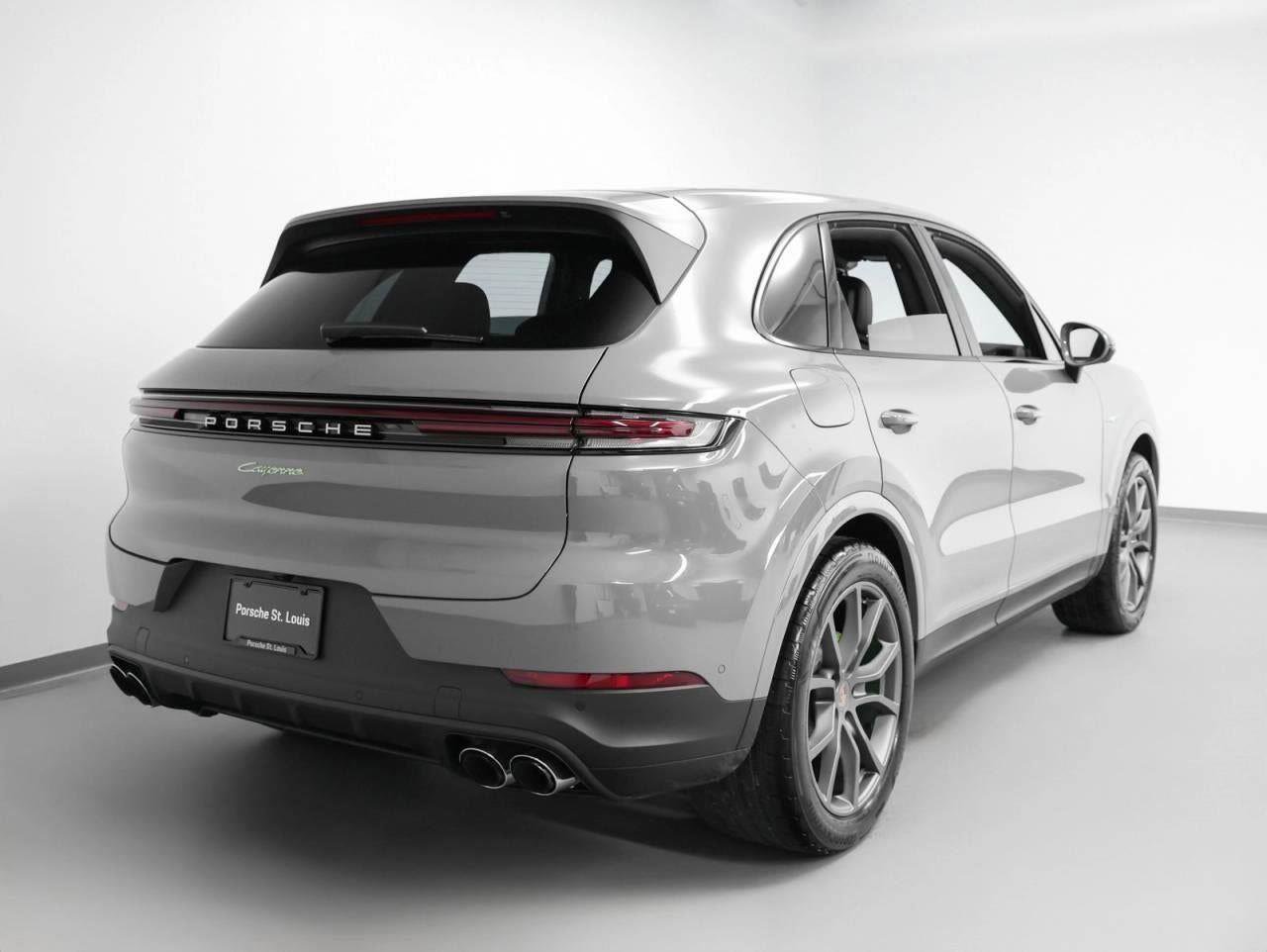 New 2025 Porsche Cayenne E-Hybrid image 90