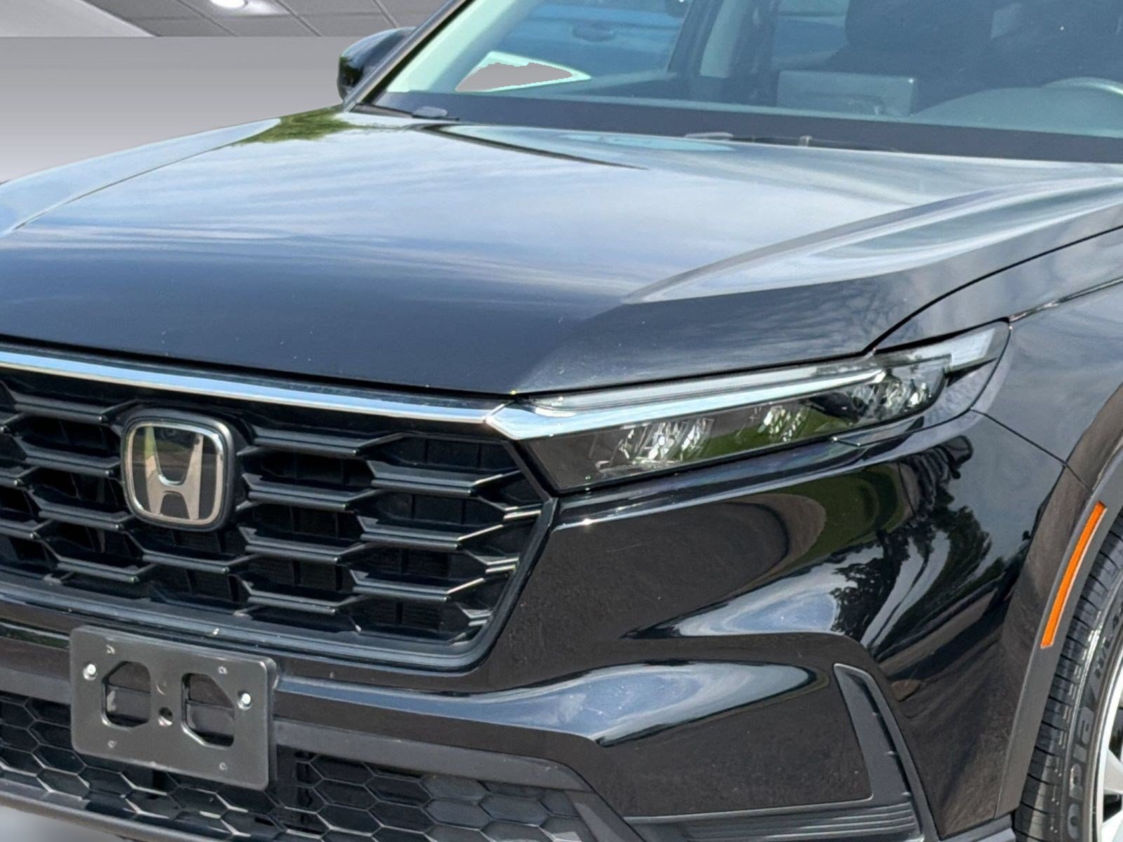 Used 2025 Honda CR-V LX image 12