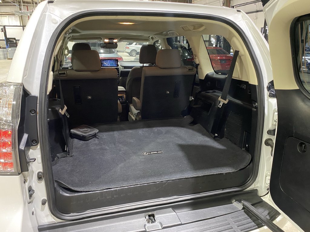 Used 2023 Lexus GX 460 Premium AWD/4WD image 22
