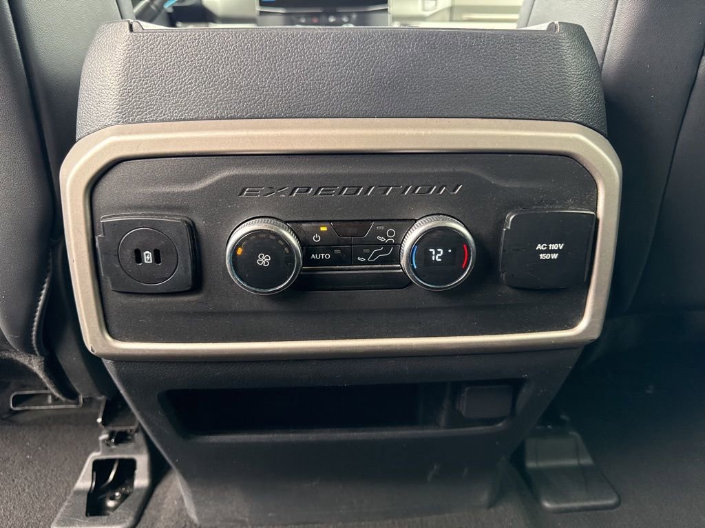 Used 2024 Ford Expedition Max XLT image 14