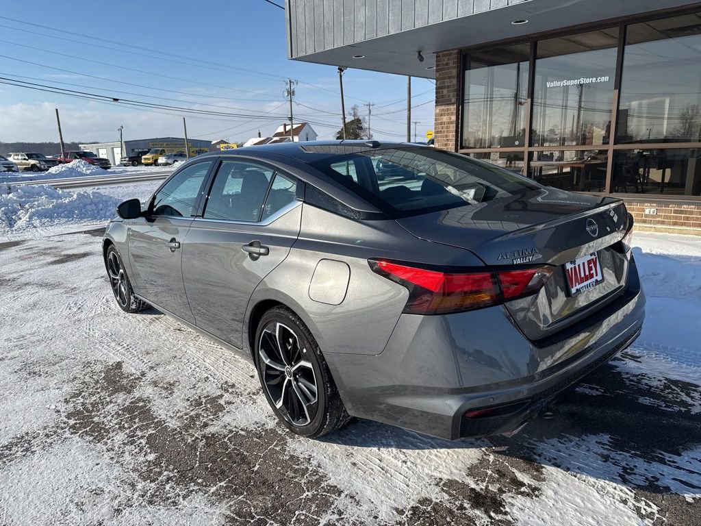 Used 2025 Nissan Altima 2.5 SR image 7