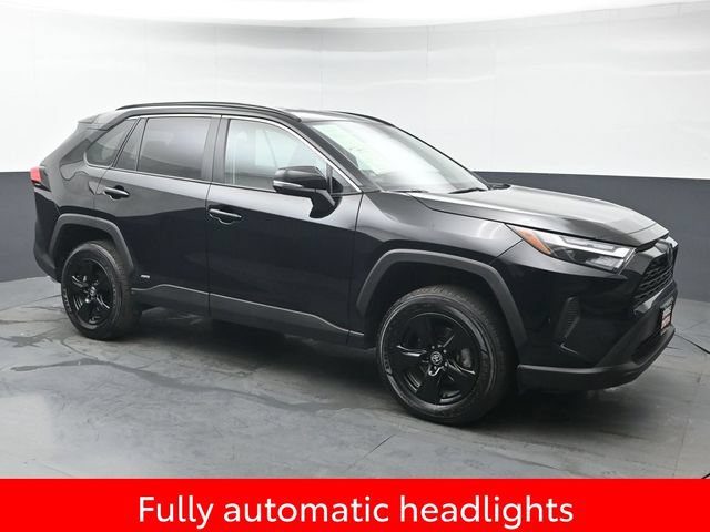 Certified 2025 Toyota RAV4 XLE AWD/4WD image 9