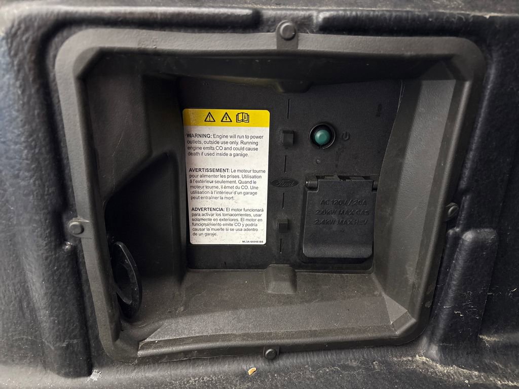 Certified 2023 Ford F150 Lariat w/ Equipment Group 502A High image 30