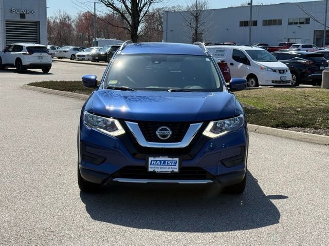 Used 2019 Nissan Rogue SV image 2