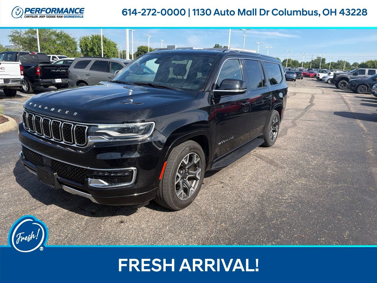 Used 2024 Jeep Wagoneer L Series III w/ Flexible Seating Group AWD/4WD image 8