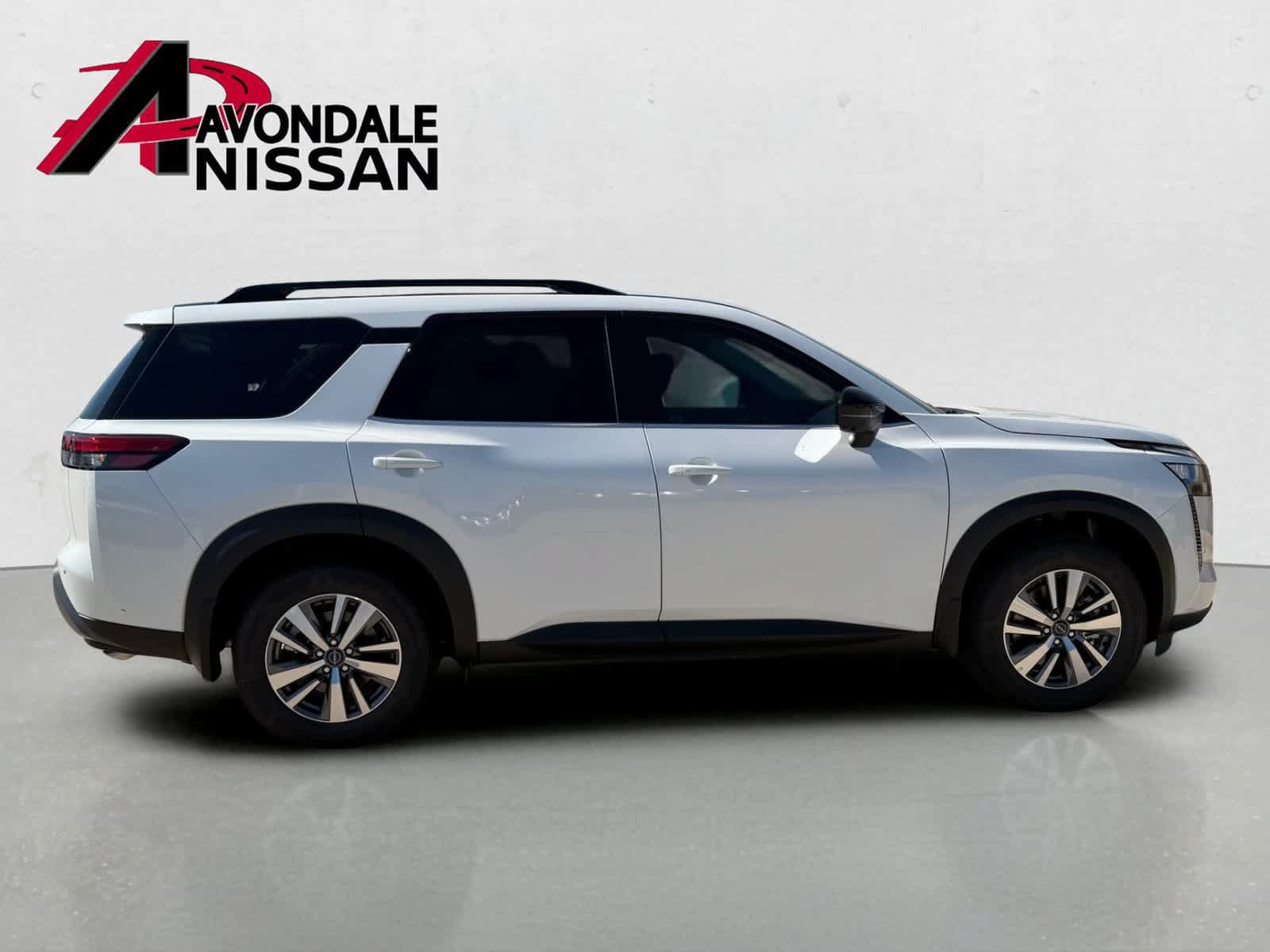 New 2026 Nissan Pathfinder SL FWD image 5